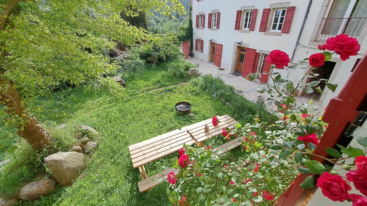 La Grande Maison Rouge Angoustrine Esterno foto